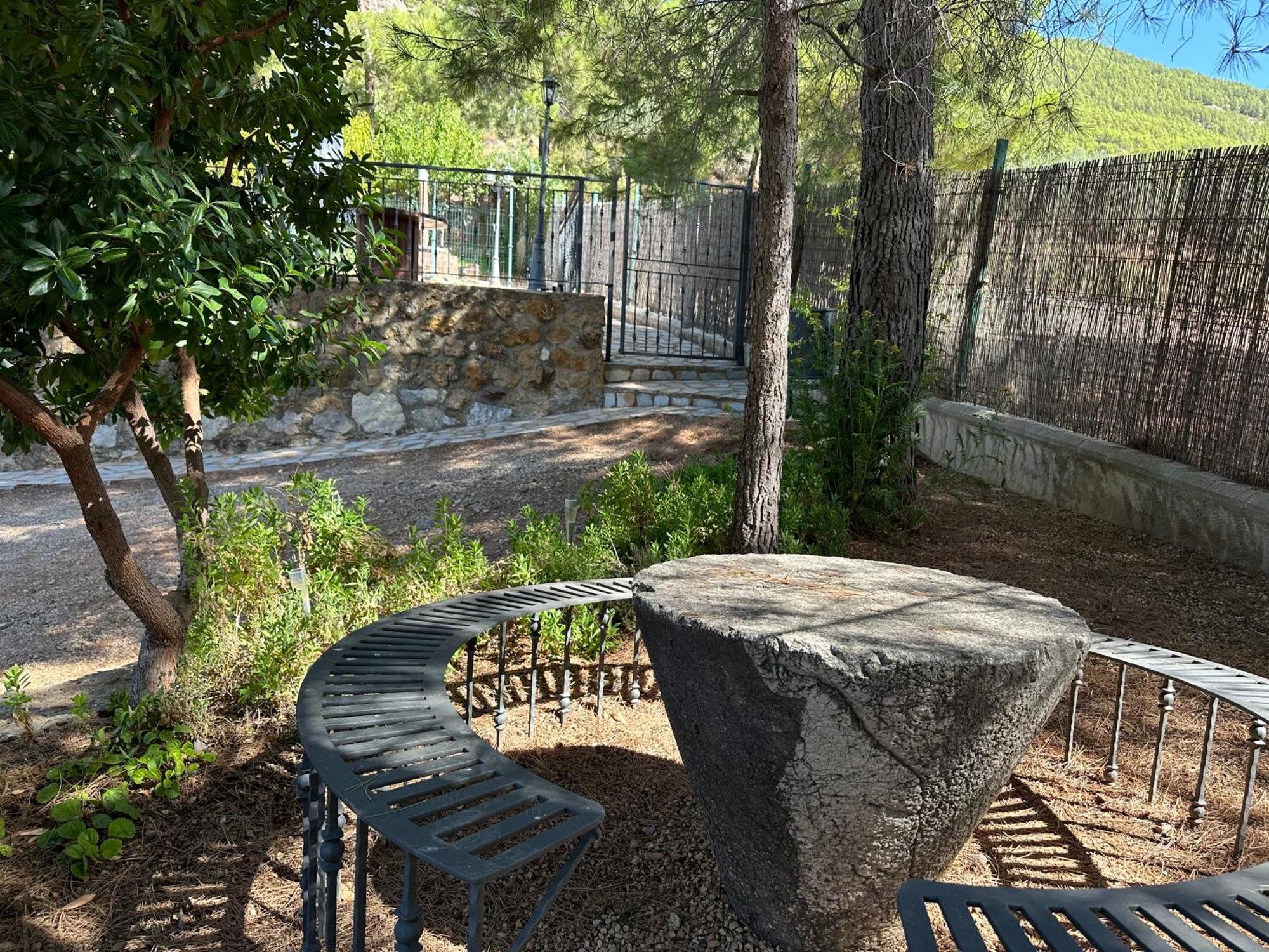 Casas Rurales Cerro Lobo Yeste Exteriér fotografie